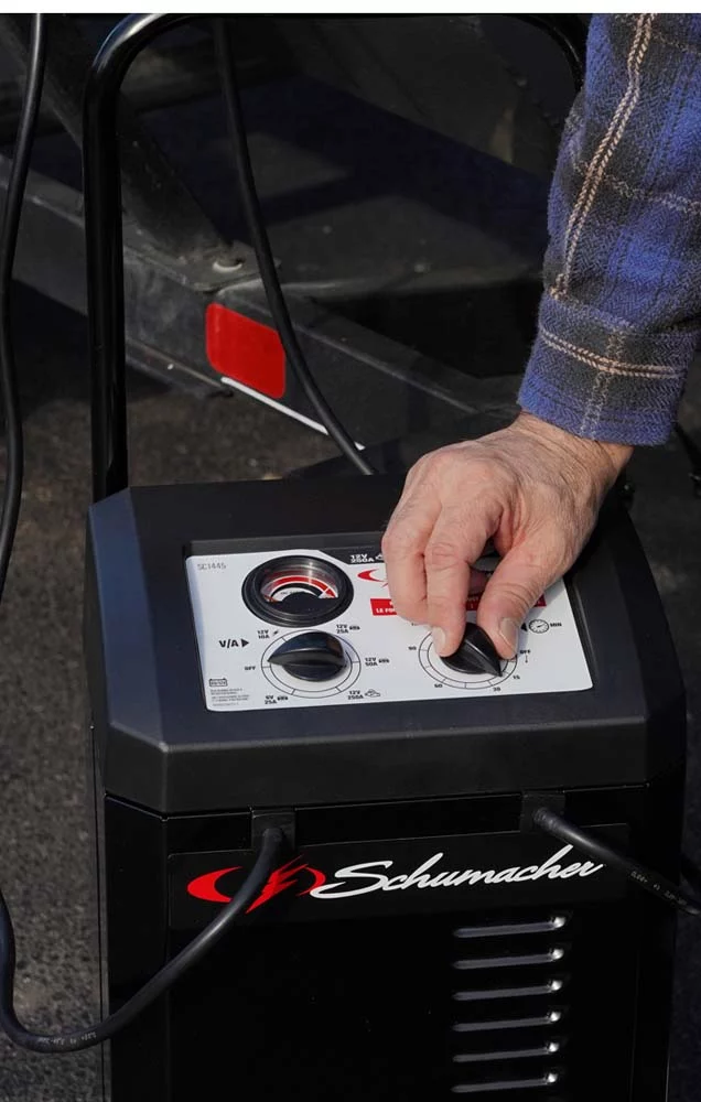 SC1445 6V-12V 250A Cargador arrancador de baterías manual