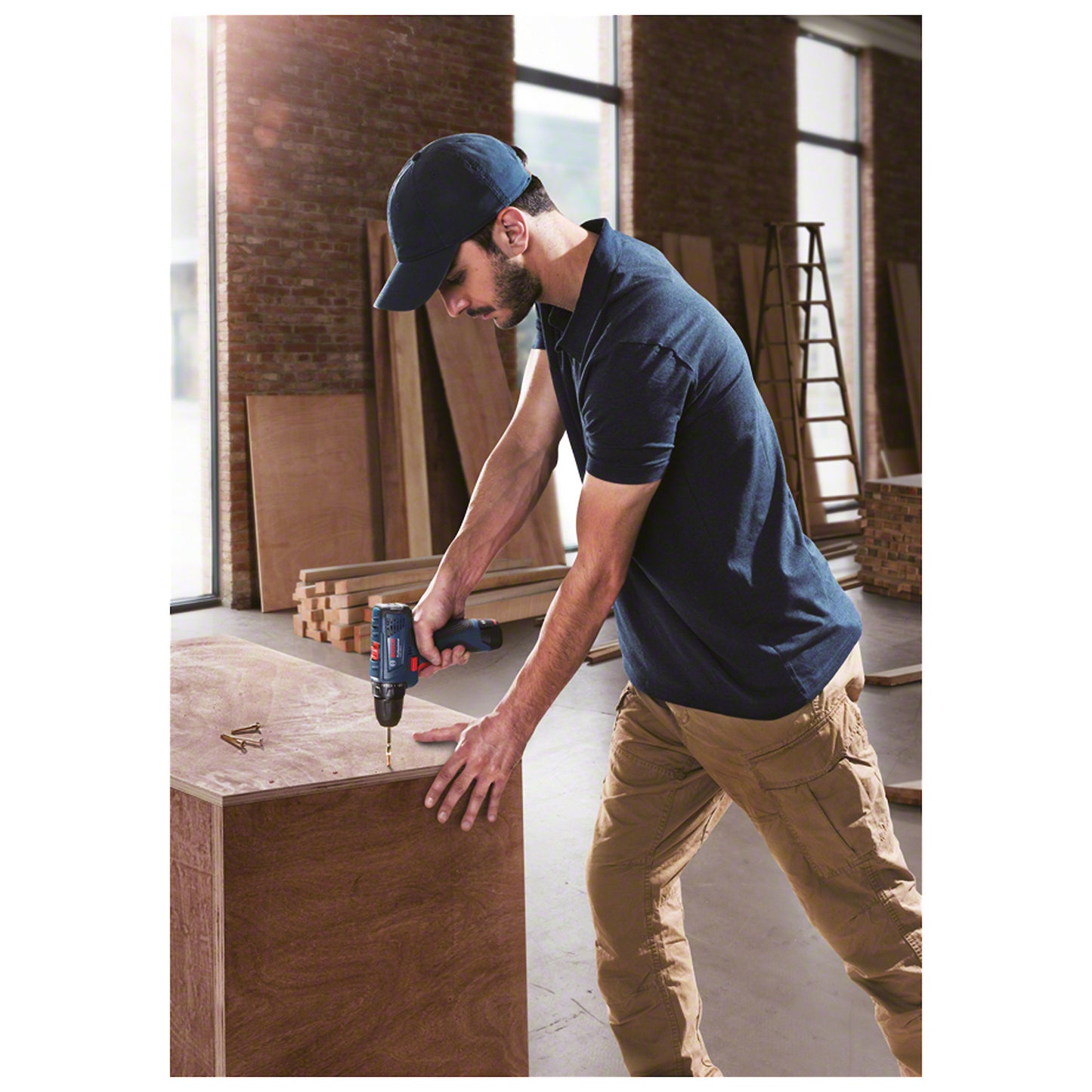 Kit Bosch atornillador + llave impacto + 2bat 2.0ah y maletín