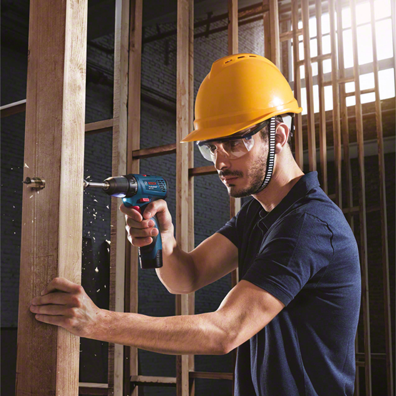 Kit Bosch atornillador + llave impacto + 2bat 2.0ah y maletín