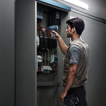 Kit Bosch atornillador + llave impacto + 2bat 2.0ah, maletín y 23acc