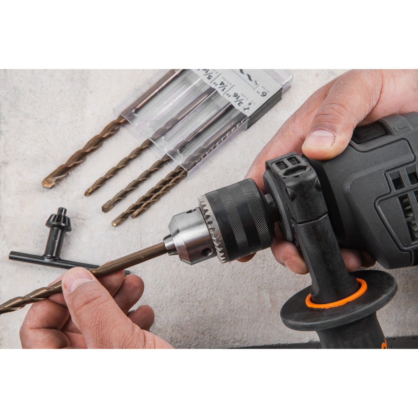 COMBOR-1/2N6 Combo Rotomartillo 650W con brocas y lentes de seguridad