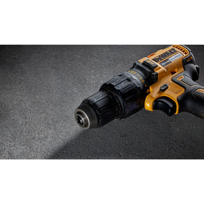 DCD7781D1-B3 Taladro percutor inalámbrico 20V Brushless kit 1 batería 2A