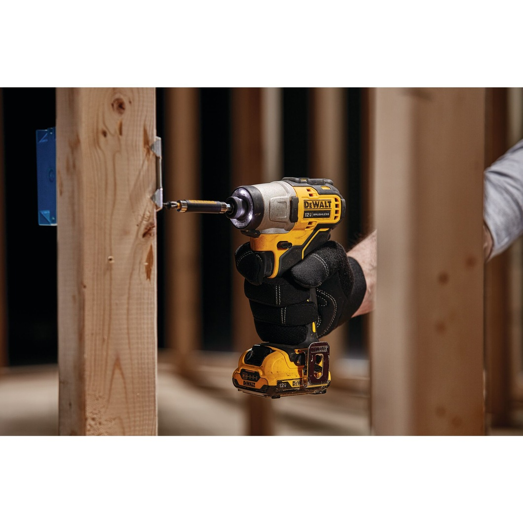 DCF801B Atornillador de impacto 12V Xtreme 1/4" Brushless, desnuda