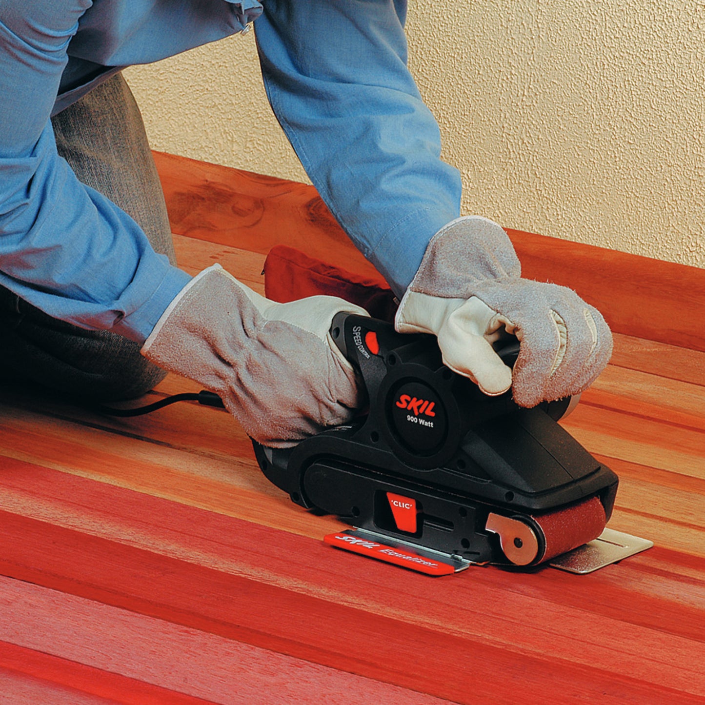 Lijadora de banda Skil 7640 900W 110V maletín y accesorios